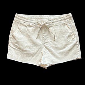Junior's YMI Brand High Rise Knee Length Shorts -- Color Cream - Size L